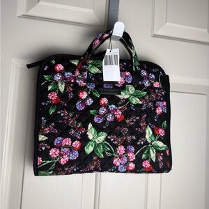 NWT Vera Bradley Winter Berry Hanging Organizer Bag Retired Travel Cosmetic